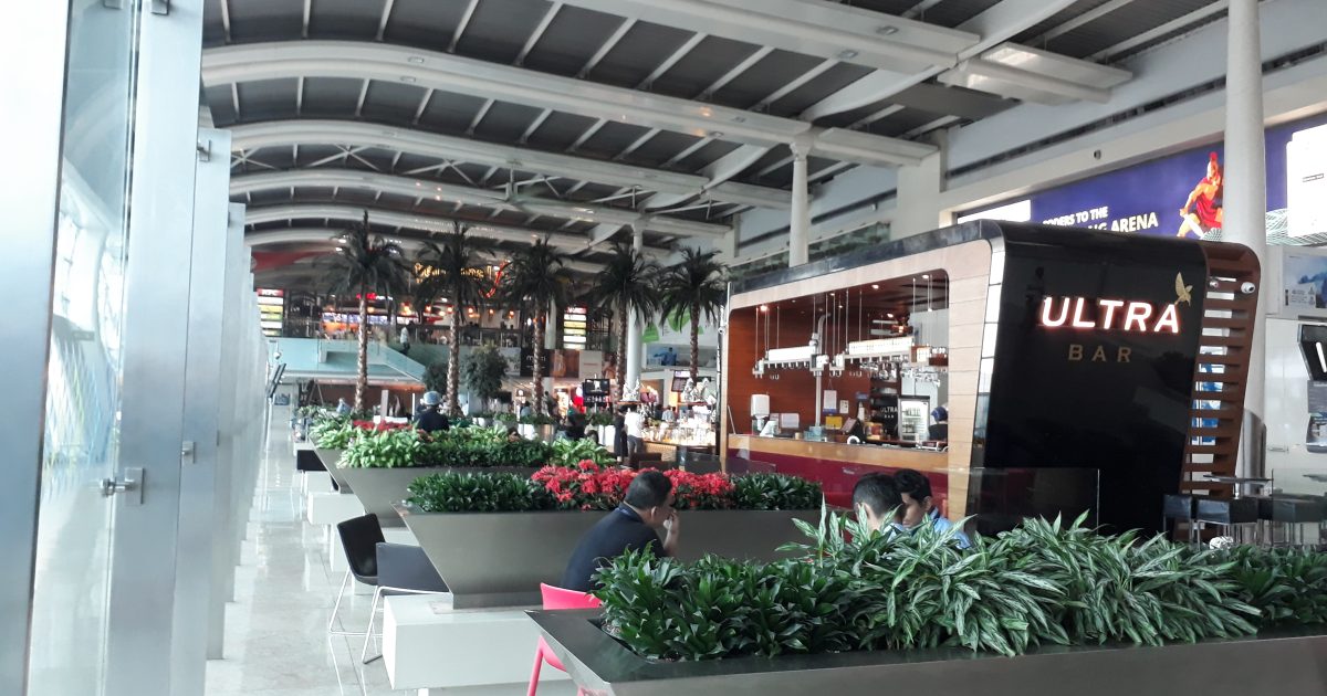 Time, not a decision: what the ministry bought both sides at Mumbai airport
